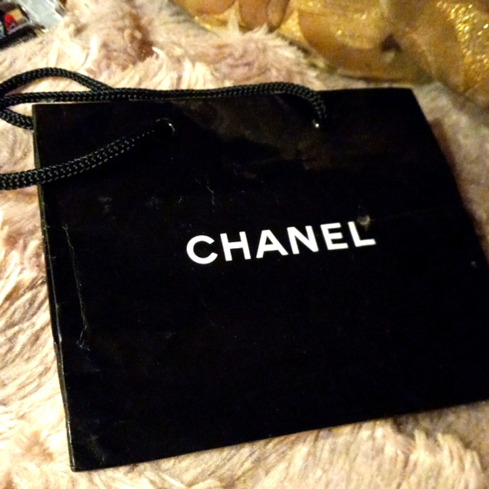 Chanel paper bag